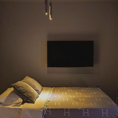 Tatami Zen Apartment Athens Exterior photo